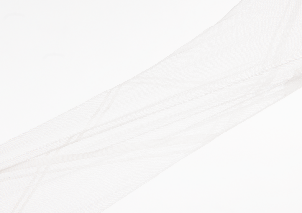 Kuroband 5D nude sheer fabric and geometric-line pattern
